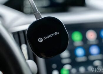 Motorola MA1 wireless Android Auto adapter is just $35 right now