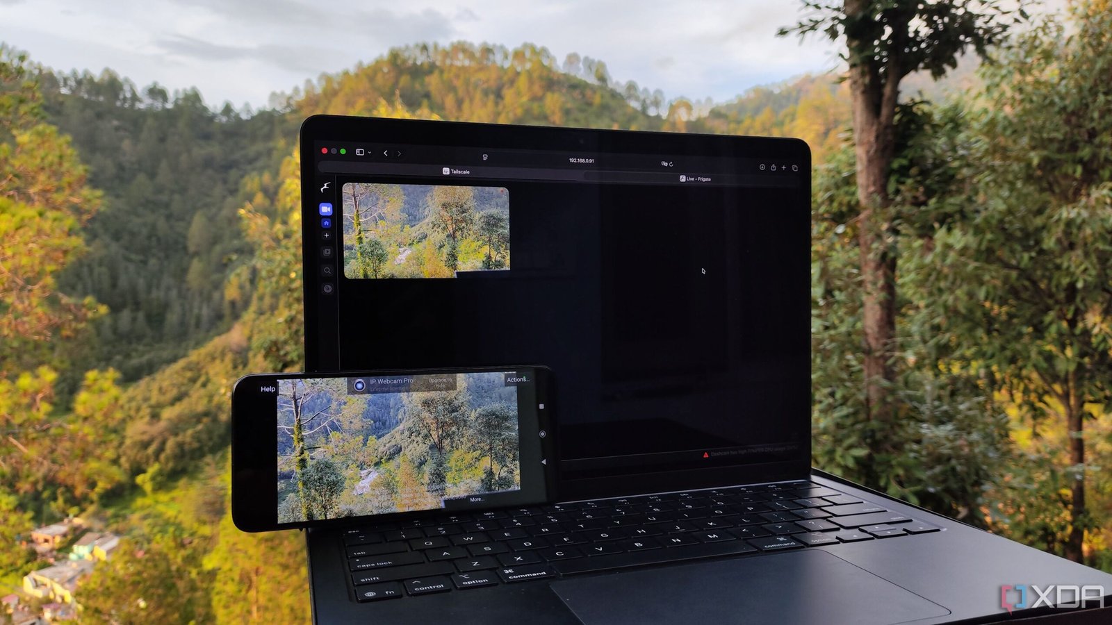 I recycled my old phone by turning it into a DIY dashcam
